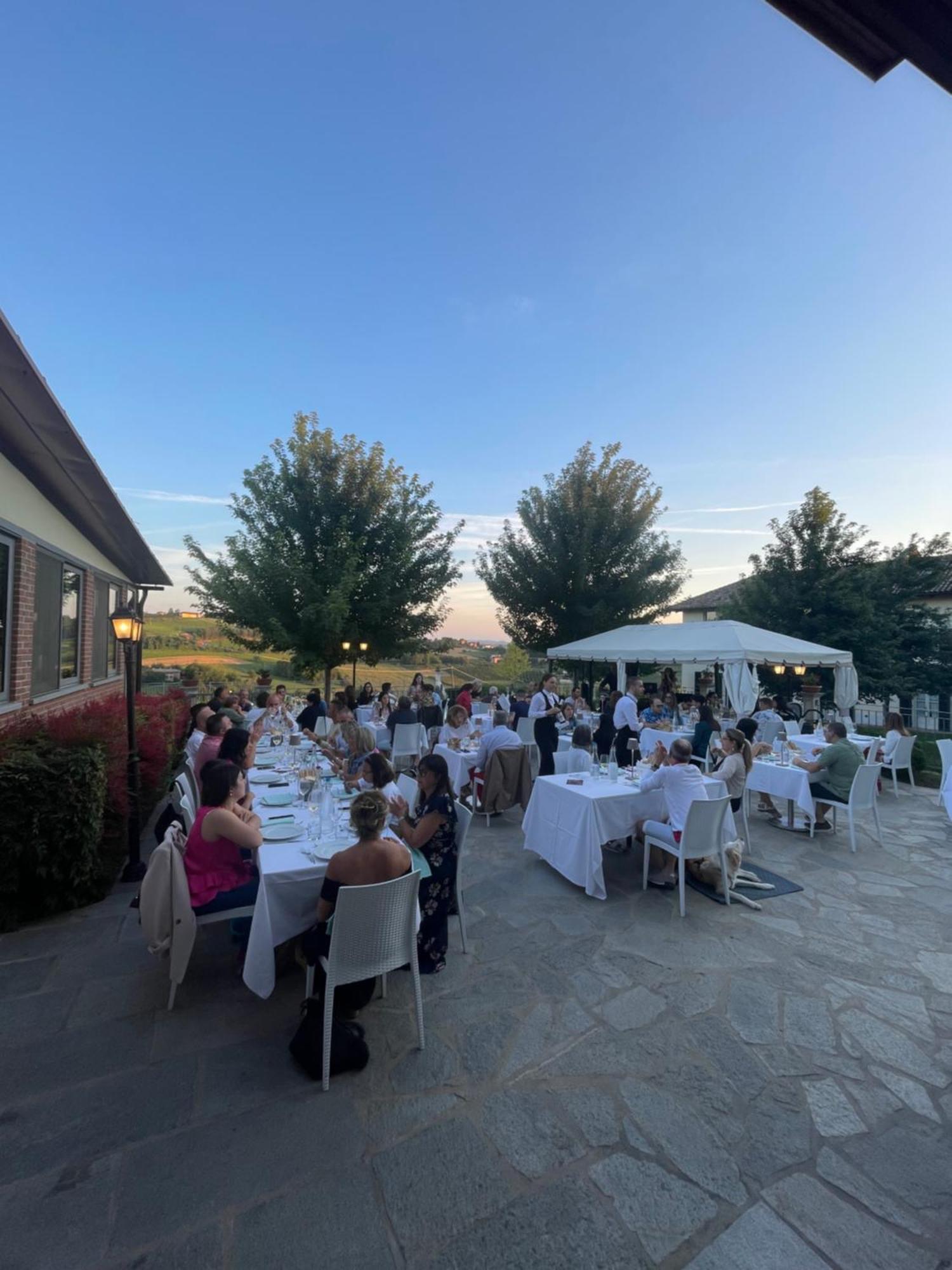 Agriturismo Podere La Piazza คอสติจลิโอเล ดิอาสติ ภายนอก รูปภาพ