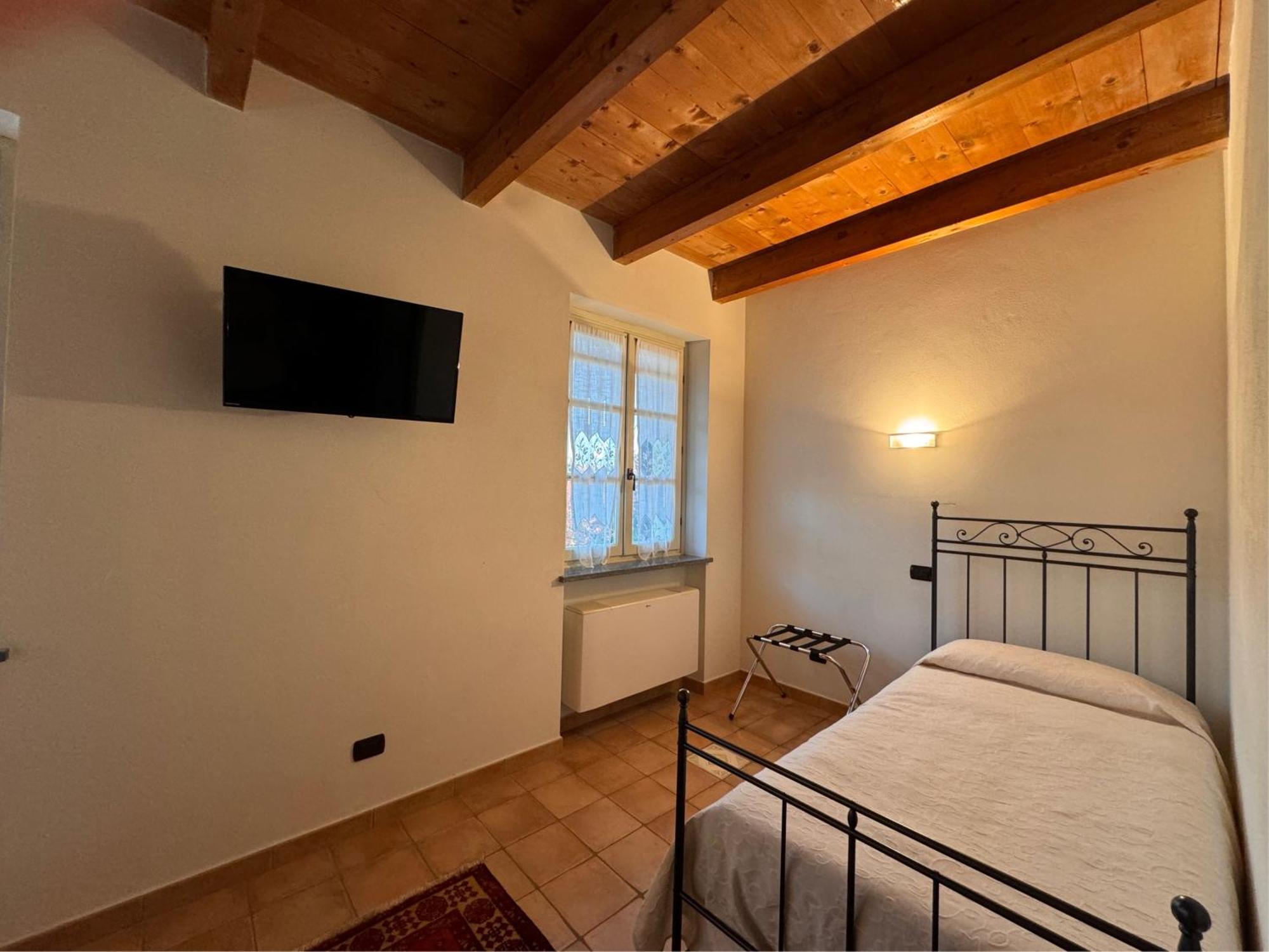 Agriturismo Podere La Piazza คอสติจลิโอเล ดิอาสติ ภายนอก รูปภาพ