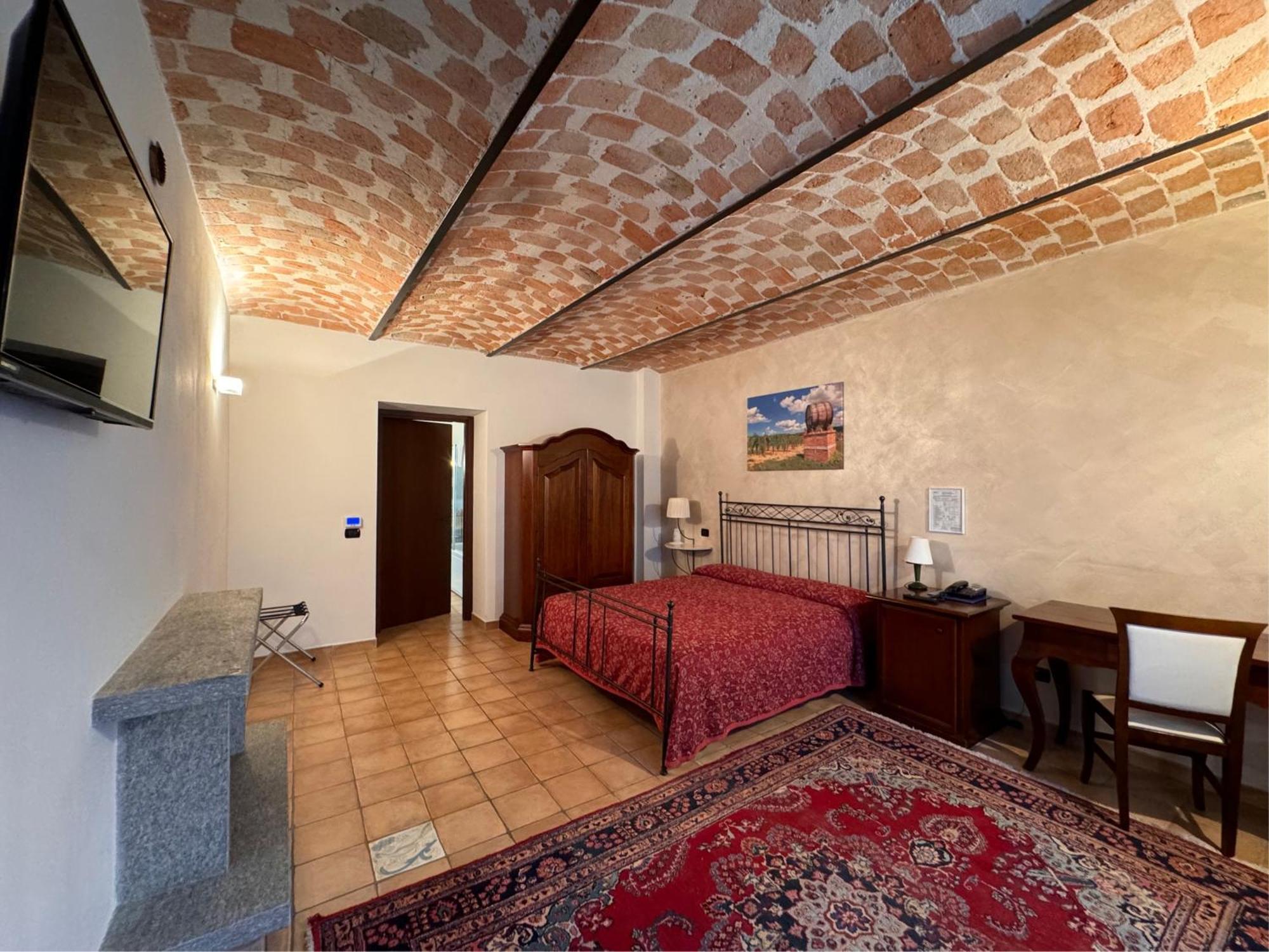 Agriturismo Podere La Piazza คอสติจลิโอเล ดิอาสติ ภายนอก รูปภาพ